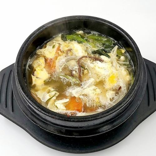 Egg and vegetable soup