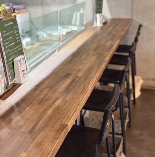 カウンター席を5席ご用意しております。