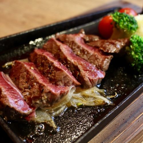名物ハラミステーキ♪お好みで量も選べるのが◎