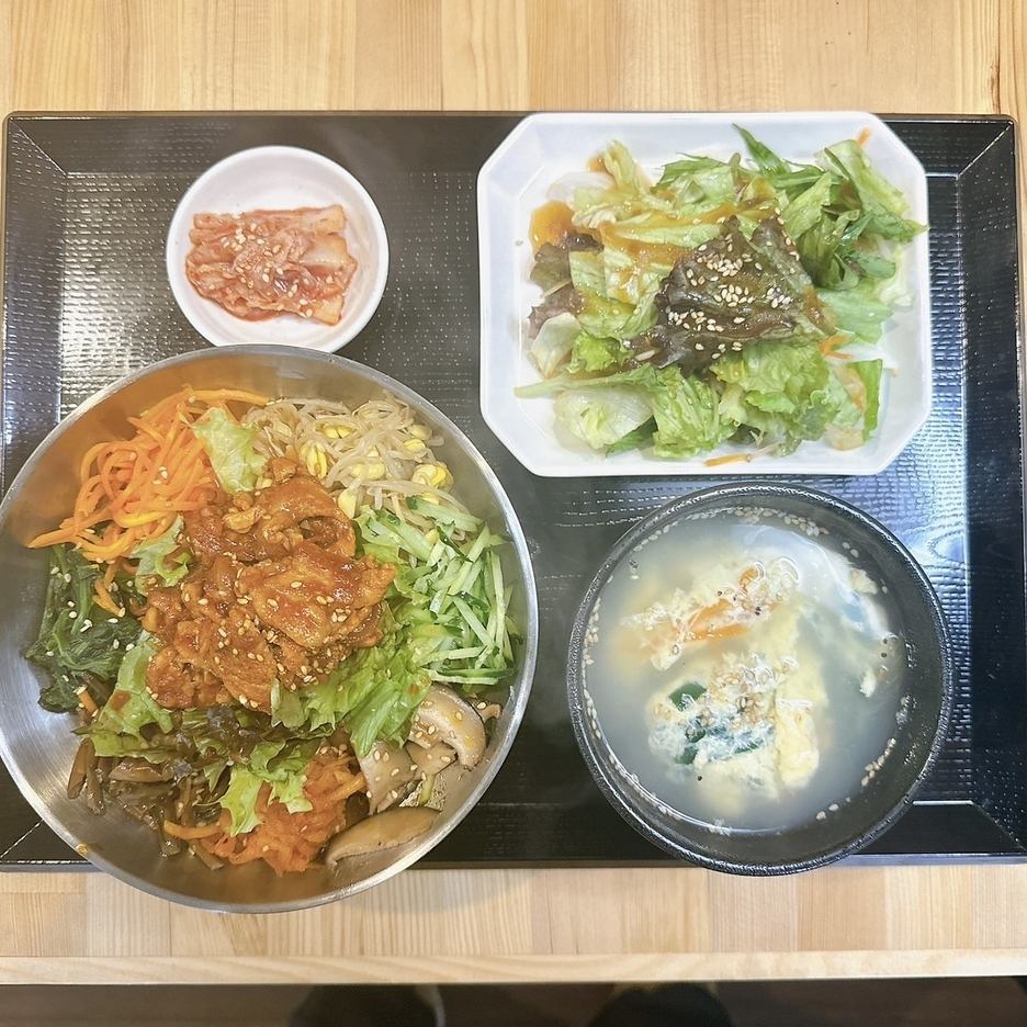 サムギョプサルビビンバなど絶品韓国料理のランチを楽しめます！