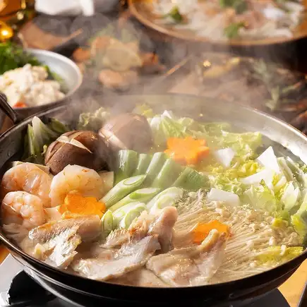 【含2小时畅饮】两种海鲜火锅套餐任选：5,500日元