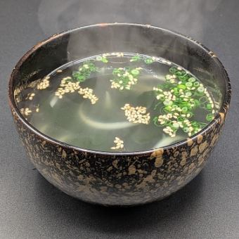 わかめスープ