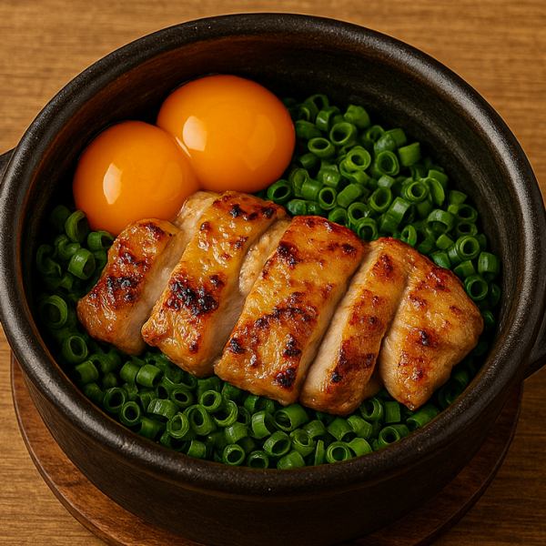 当店自慢の地鶏土鍋ご飯・阿波鶏の炭火焼き・地鶏料理が存分に味わえる飲み放題付コース3500円～♪