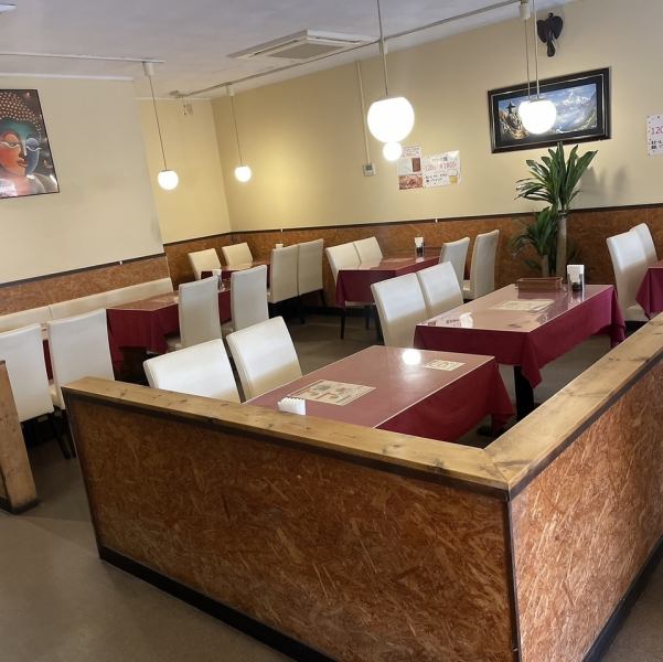 **雰囲気も味も妥協しない!**洗練された空間で楽しむ、満足度120%の食べ飲み放題。特別な夜を彩る、当店自慢の「五感で味わうカレー体験」をぜひ。