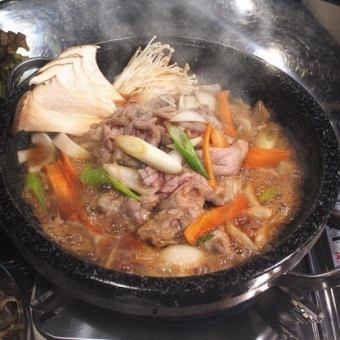 Perfect for the cold winter ♪ Digi Bulgogi course that will warm your mind and body ♪ 3000 yen (tax included)
