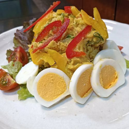 カレーポテサラ