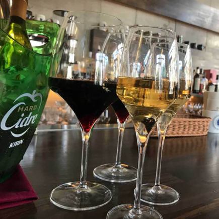 【クリスマスランチ★1ドリンク付き/カウンター席確約¥7000】ローストチキンなど6皿