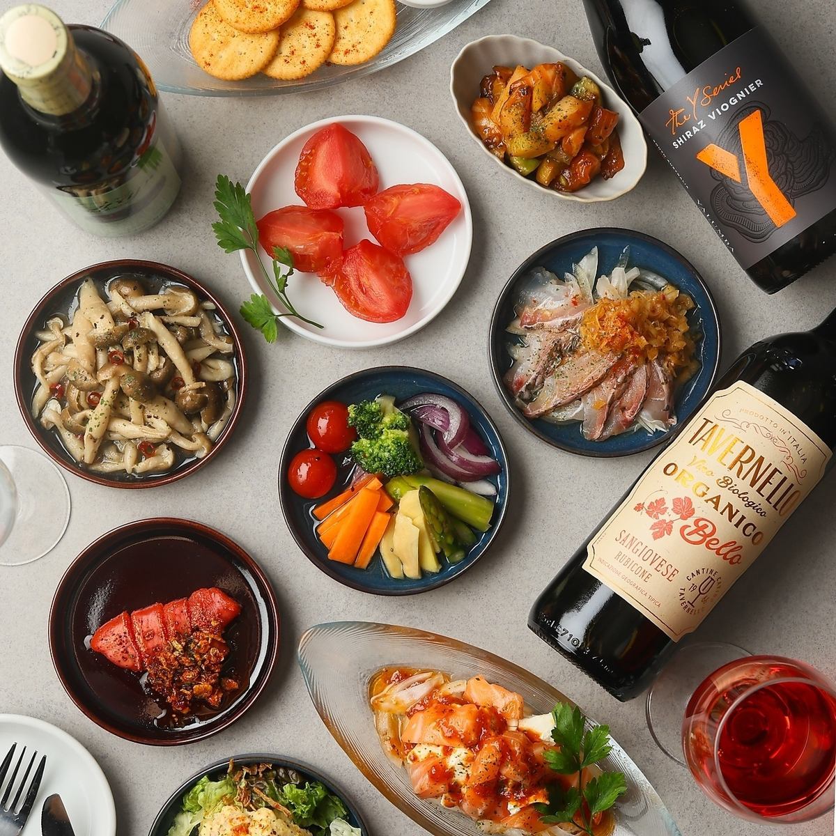 A stylish Italian and Chinese bar with the theme of "matching with alcohol"