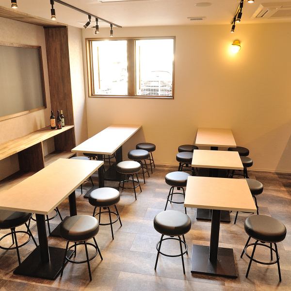 [Table seats] We can accommodate any number of people, from 2 to 20.Women will love this newly built store, which is beautiful in every way and can be enjoyed with peace of mind.
