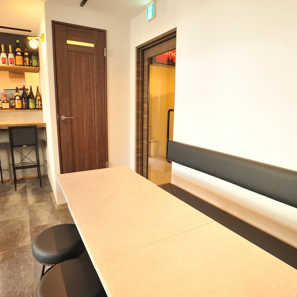 [Store can be rented out entirely] We accept enquiries regarding renting out the store depending on the number of people and your budget.Please contact us first.