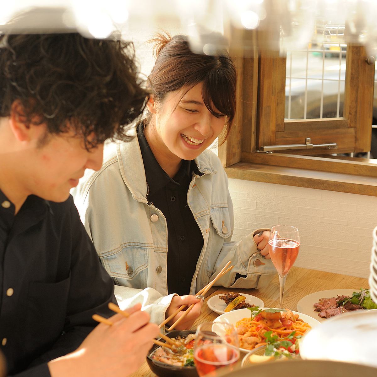 A stylish, hidden Italian restaurant where you can relax by the window!