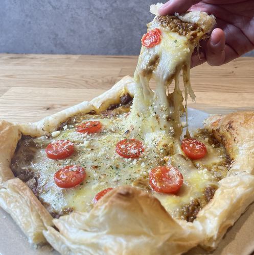 【ランチ限定】とろサク！ダブル食感 カレーパイピザ