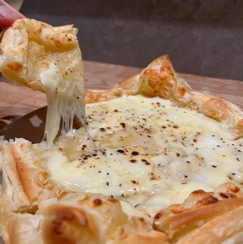 【数量限定】ハニーゴルゴンの発酵バターパイピザ