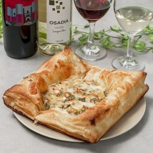 ラー油とクリームチーズの中華風発酵バターのパイピザ