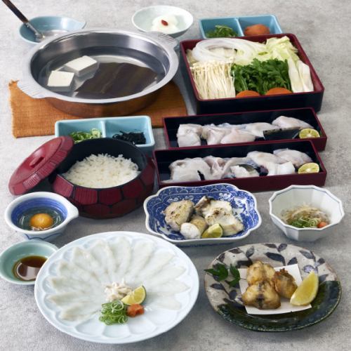 Perfect for parties! [Tetchiri Course] Enjoy seasonal fugu to your heart's content with this Tetchiri Course, 6,000 yen (tax included)