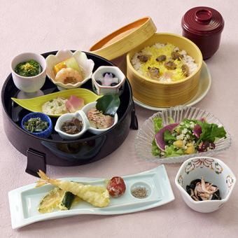 [Recommended for lunch] Shunsai Yawaragi Bento 2,420 yen (tax included)