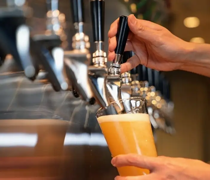 We offer up to 13 taps of craft beers from breweries in Kamakura, as well as from Kanagawa Prefecture and other domestic and international sources.We have knowledgeable staff available, so please feel free to ask us any questions.It's also nice to watch the 13 taps from the counter!