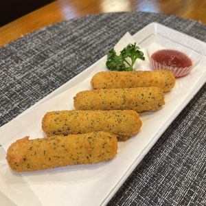 モッツァレラチーズフライ