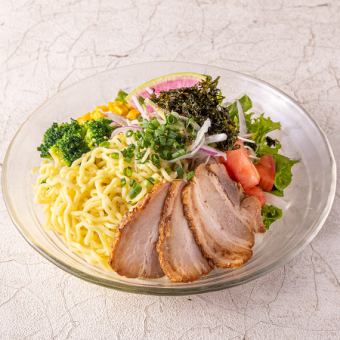 ラーメンサラダ 　胡麻味噌仕立て