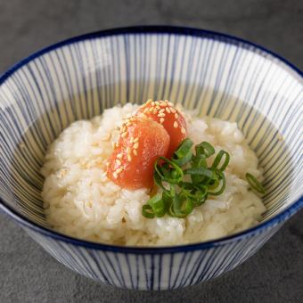 お茶漬け（梅・鮭・明太)