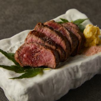 山わさび醤油で食べる　～ 県産黒毛和牛の炙り ～