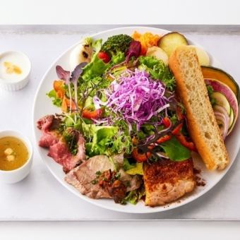 ★一人飲み大歓迎★ごちそうサラダ×ワイン飲み放題3366円→3300円