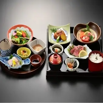 【三菜前(月)】お刺身や西京焼き・あか牛ローストなど全13品◎3300円(税込)