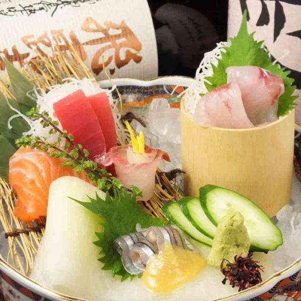 Assortment of 5 kinds of sashimi for 2 people