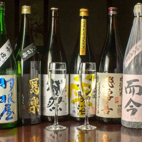 常時80種類の日本酒を取り揃え！