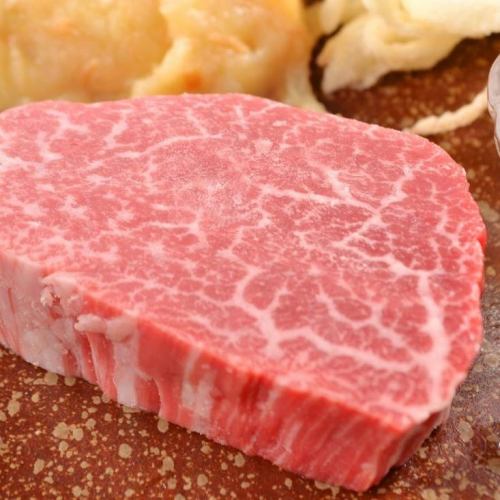 岡村牛のフィレステーキ（100グラム）