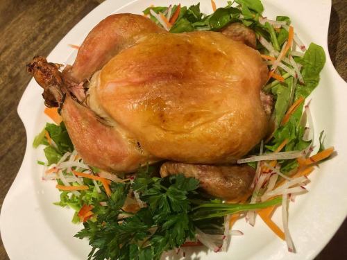 We are now accepting reservations for roasted whole chicken this year.
Reservations for 12/24 and 12/25 must be made by 12/20.Reservations for other days must be made at least 3 business days in advance.
Roasted whole chicken approx. 1 kg ¥3500

PIZZERIA Fiori del Sole
2-12-5 DAKAPO1B Senrioka, Settsu City
TEL: 06-6836-7356 (Closed on Wednesdays)
Lunch: 11:30-14:30
Dinner: 17:00-21:30
Delicatessen: 11:30-21:30
Delivery: 17:00-21:00 (closed Wednesdays and Sundays)

#pizza #fioridelsole #gourmet #pizza #takeout #pizza #delicatessen #Senrioka #Settsu #Suita #Ibaraki #delivery #pizzeria #SenriokaDeliver #SenriokaLunch #SenriokaGourmet #Gelato #SeppiScratch #RoastedWholeChicken