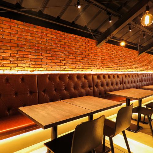 20年9月にOPENしたばかりの店内は清潔感溢れています♪椅子もふかふかで、長時間いてもリラックスできる空間。