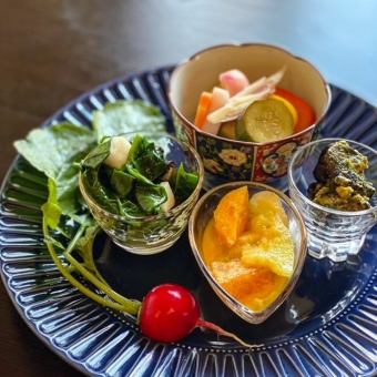 略健康的派對套餐(共6道菜),含120分鐘暢飲【派對套餐】6,800日圓(含稅)