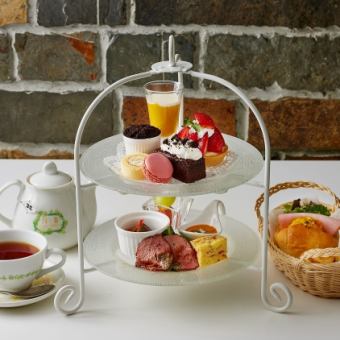 【お一人様限定アフタヌーンティー】8種のデザート&７種のセイボリー＋選べるカフェ