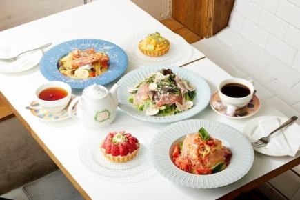 【プリフィックスコース】食後のカフェや自家製のデザートもついたお得なお食事プラン