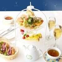 【セイボリーアフタヌーンティー】乾杯ドリンクのついたお食事多めのアフタヌーンティー