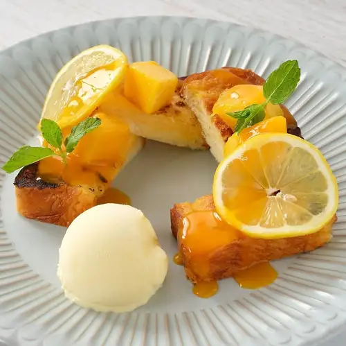 Seasonal French Toast (Mango and Lemon)