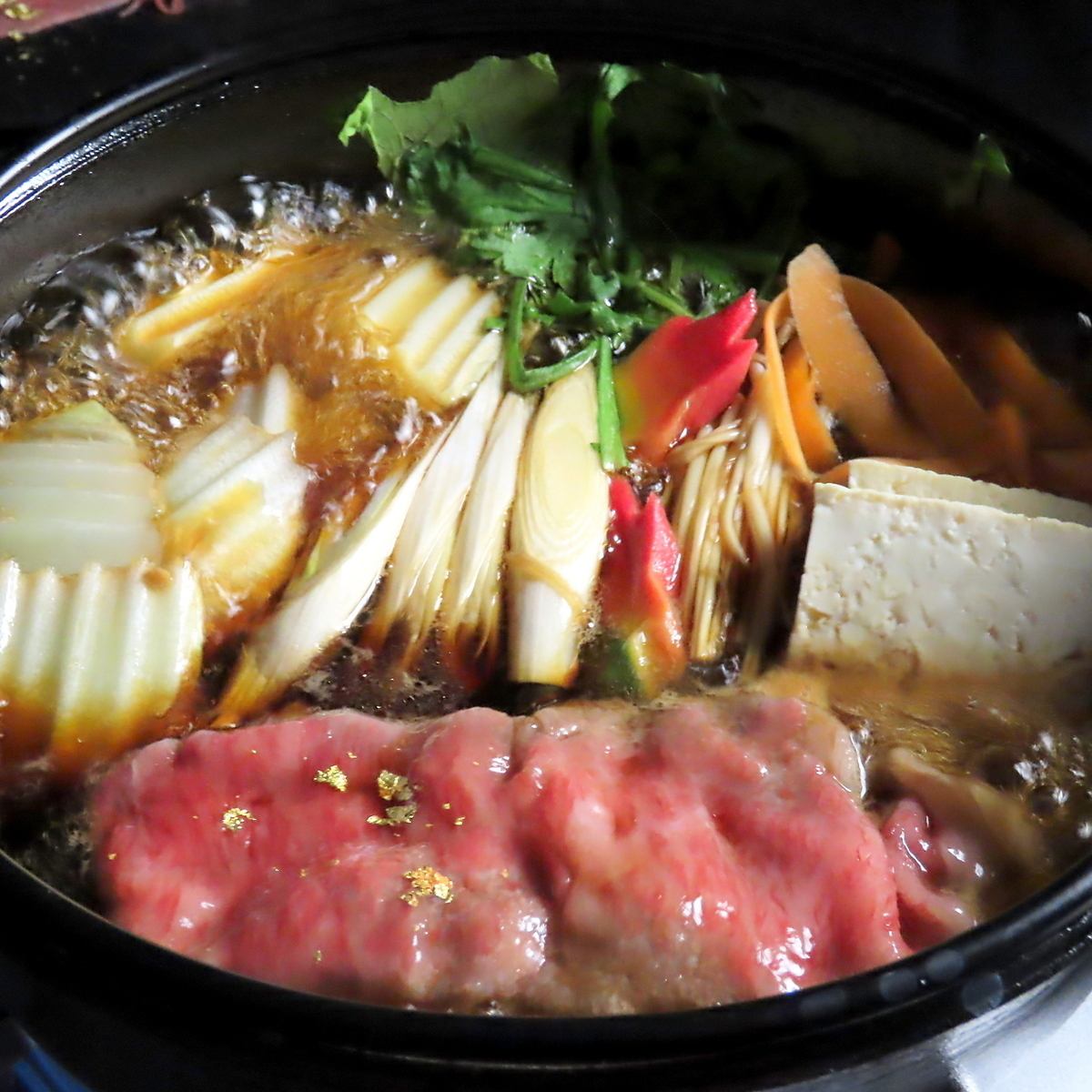 贅沢。上質なＡ5和牛すき焼きとしゃぶしゃぶが楽しめるお店♪