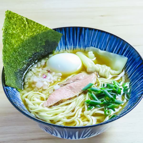 唯一無二の旨味！特製鴨出汁ラーメン（醤油・塩） 1150円