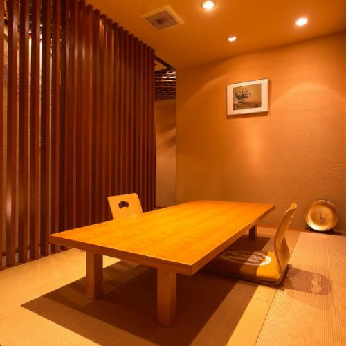 If you want to enjoy a conversation slowly, I recommend a private room on the second floor.The moist and calm atmosphere is a relaxing place where you can enjoy your meal and drinks.