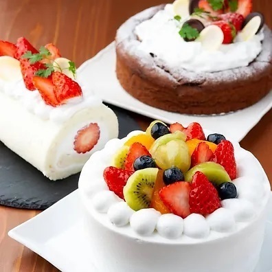 季節ごとのスイーツや誕生日プレートも提供いたします！
