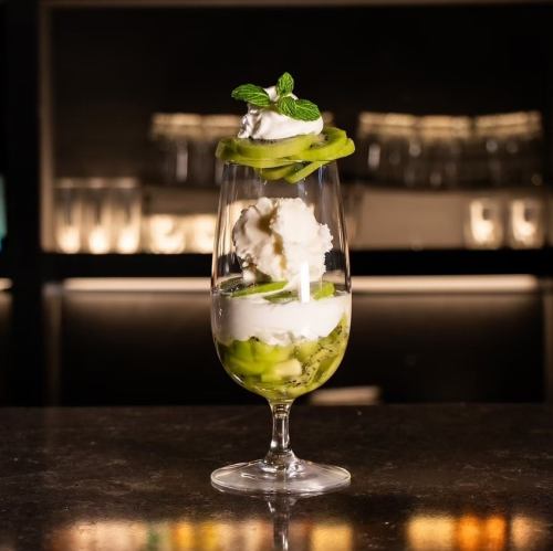 キウイのパフェ