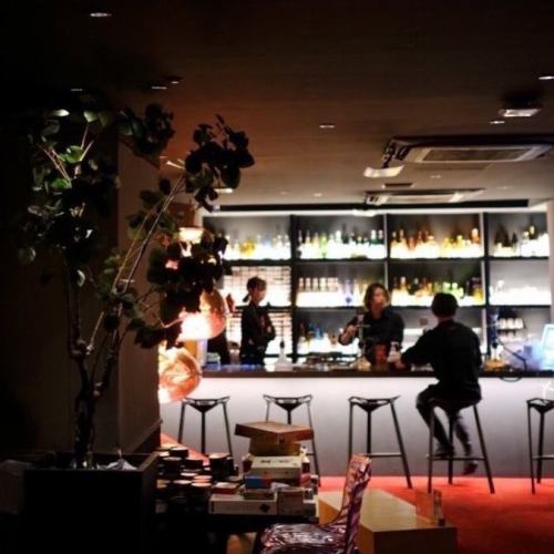 カウンター席が人気です