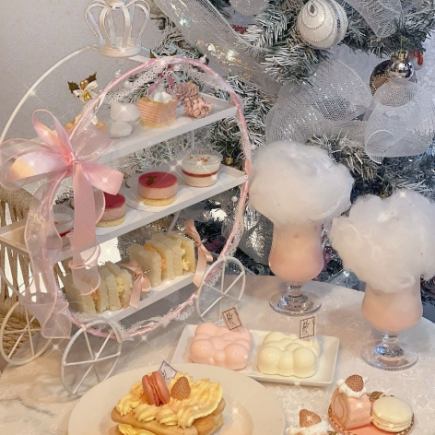 [Weekends only] Cafe Free Winter Princess Afternoon Tea Set 8,180 yen/person