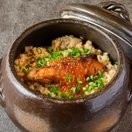 鮭といくらの土鍋ごはん