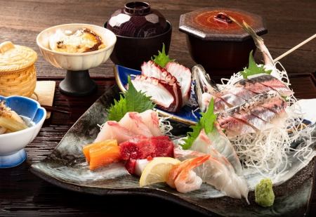 Seasonal sashimi set meal