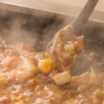 【ランチ限定】ワンドリンク付き！もんじゃ、お好み焼き、焼きそば食べ放題(120分)