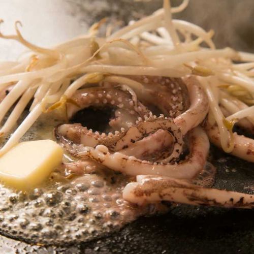できたて熱々の鉄板焼きメニューを豊富にご用意◎