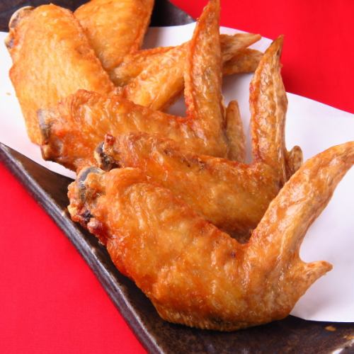 Deep-fried chicken wings / Japanese beef croquette