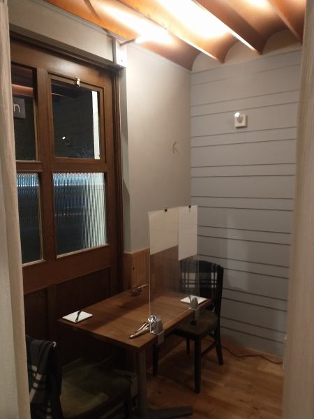 Le Berger is a small shop with few seats.That's why it's a warm restaurant where you can relax and enjoy your meal.We carefully prepare each dish, so you may have to wait, but please enjoy your time and your meal.